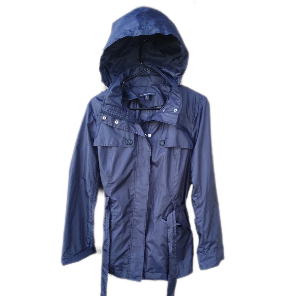 NWOT Brooks Brothers Belted Hooded Raincoat US 10